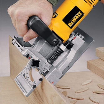 Купить Фрезер DEWALT  DW 682 K    (ламельный)  кейс фото №6